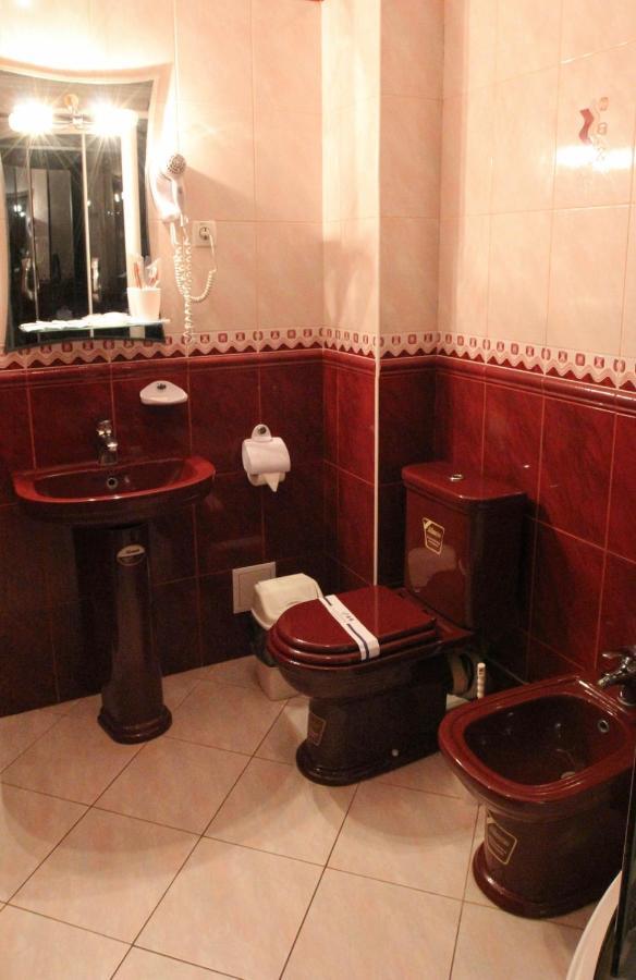 Hotel Гостинний Маєток Myla Esterno foto