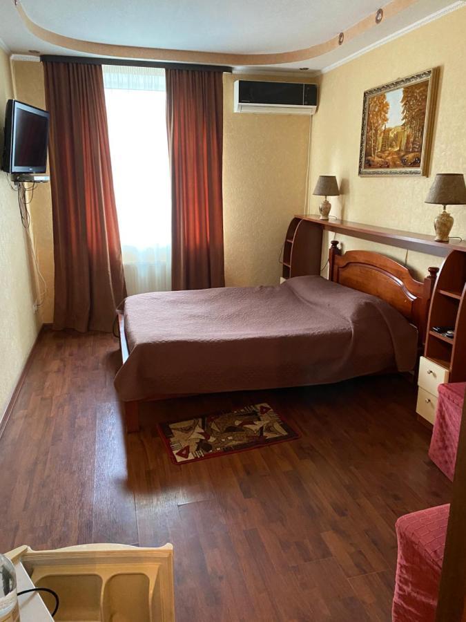 Hotel Гостинний Маєток Myla Esterno foto