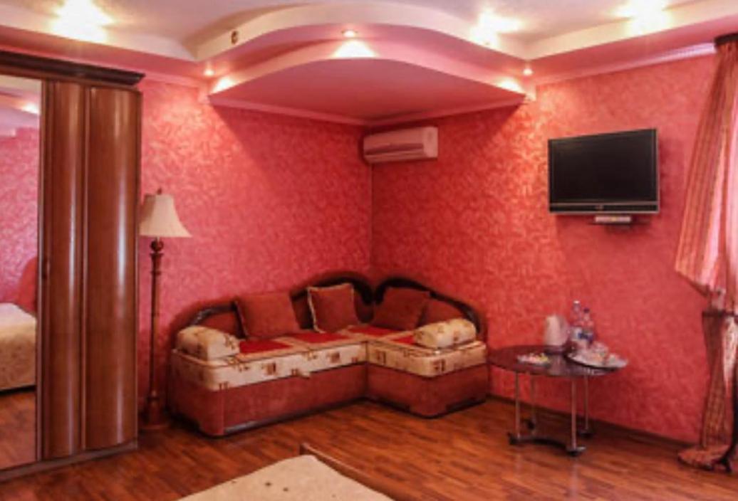 Hotel Гостинний Маєток Myla Esterno foto